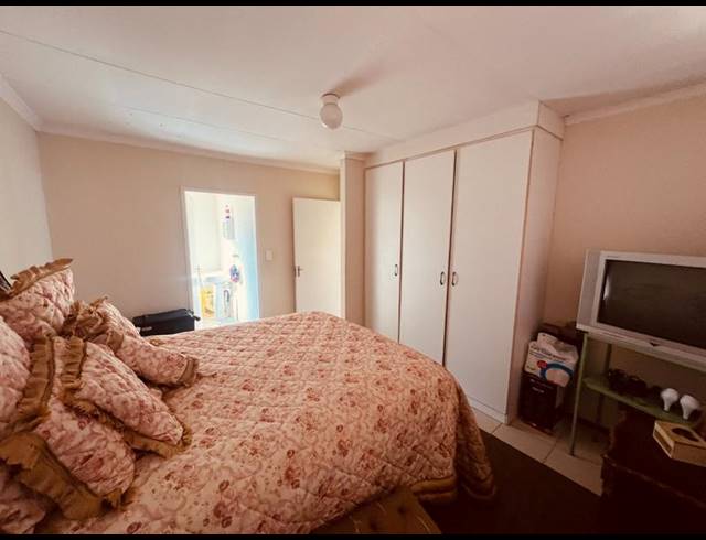 3 BEDROOM HOUSE FOR SALE IN THE ORCHARDS